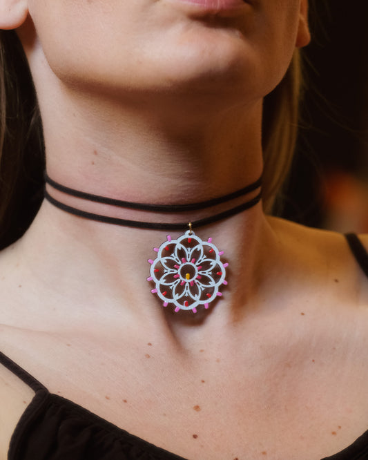 Collana Choker Rosone Giglio