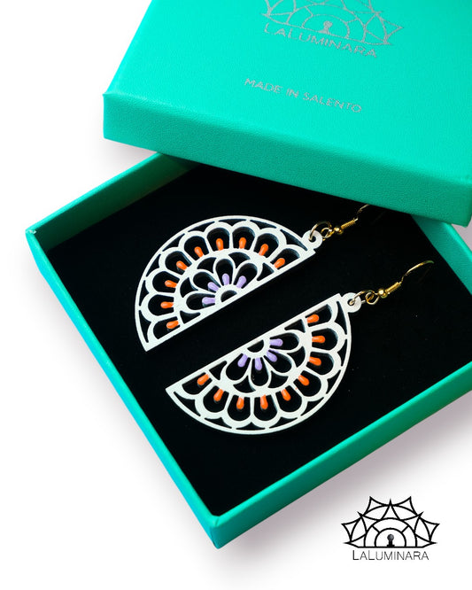 Rosone Dídyma: Orecchini in legno a forma di Luminaria Salentina