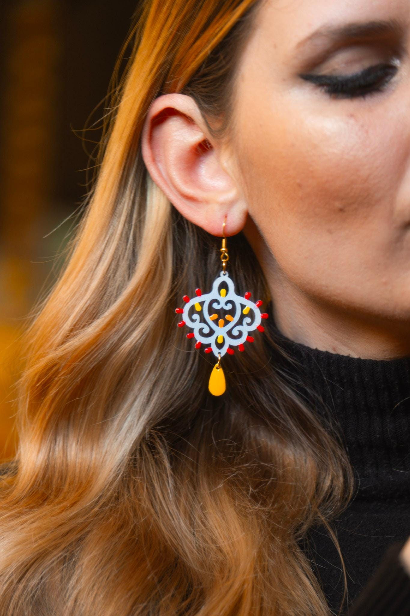 SET Barocchini: Collana e orecchini in legno a forma di Luminaria Salentina con collier rigido