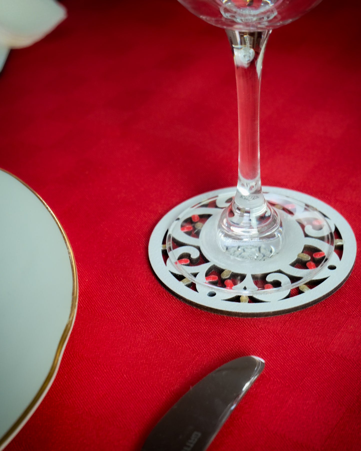 SET COMPLETO: Sottobicchieri + Segnaposto + Portatovaglioli in legno a forma di Luminaria Salentina