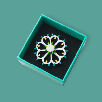 Anello regolabile Rosone Fiore: Anello in legno a forma di Luminaria Salentina