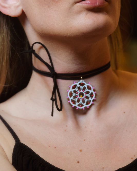 Collana Choker Rosone Giglio