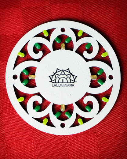 6/12 SOTTOBICCHIERI – Rosoni di Natale: sottobicchieri in legno a forma di Luminaria Salentina