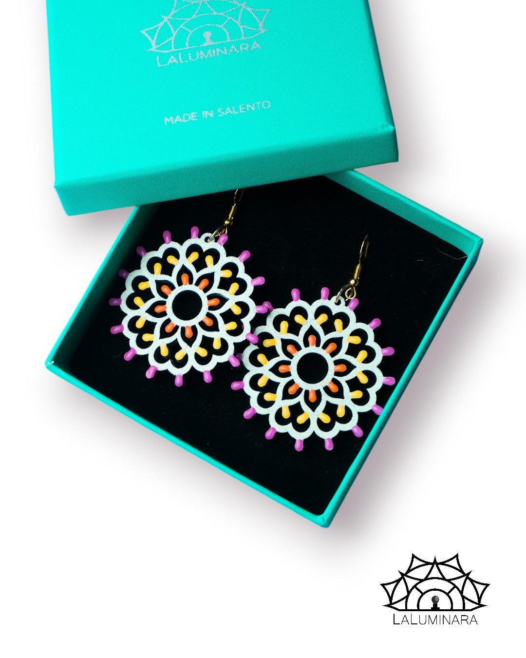 Rosone Jentu: Orecchini in legno a forma di Luminaria Salentina