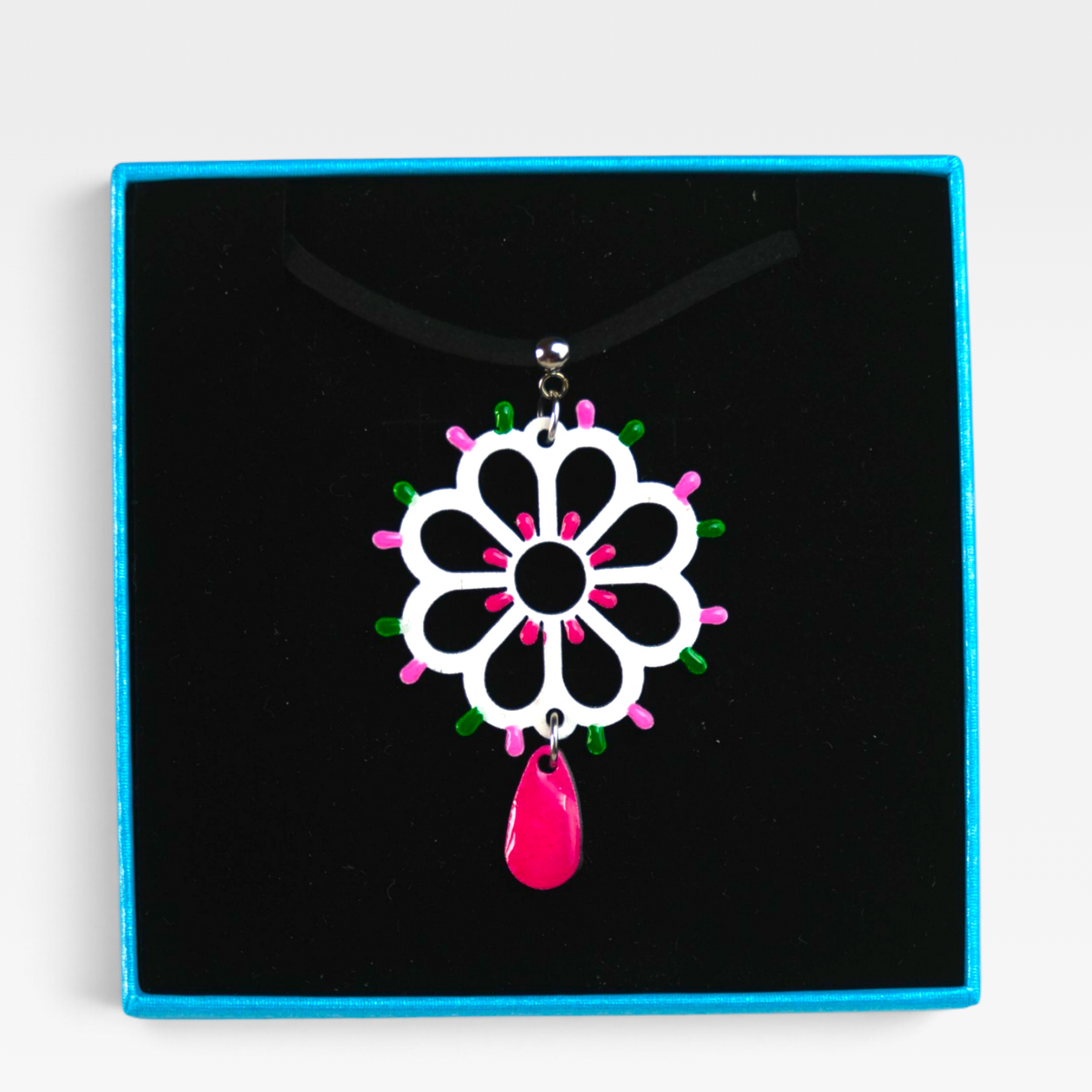 Rose Window Otranto choker necklace