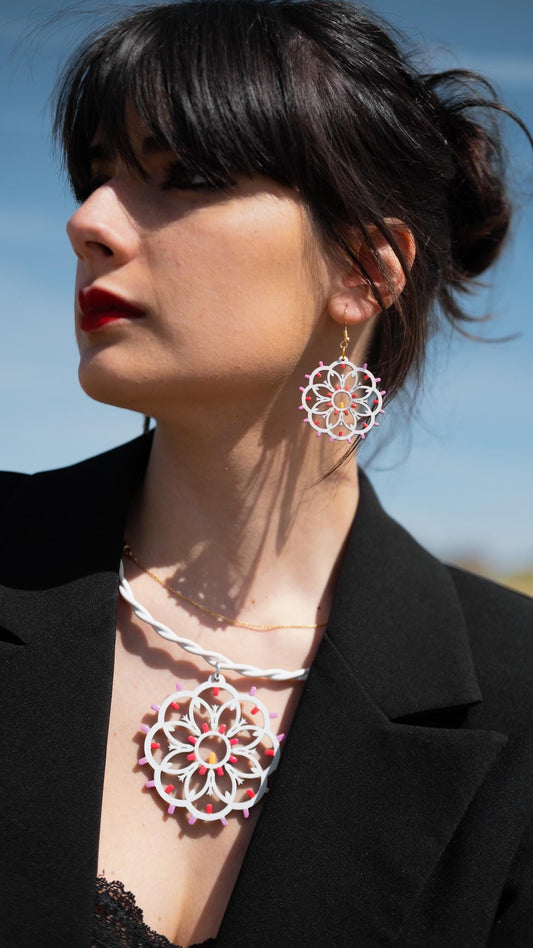 SET GIGLIO: Collana e orecchini in legno Luminaria Rosone Giglio con collier rigido
