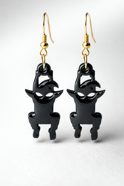 Scazzamuriello: orecchini pendenti in legno