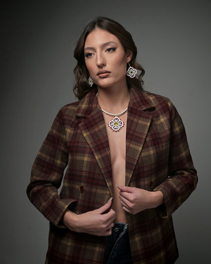 Rosoncino Barocco: Collana in legno a forma di Luminaria Salentina con collier rigido