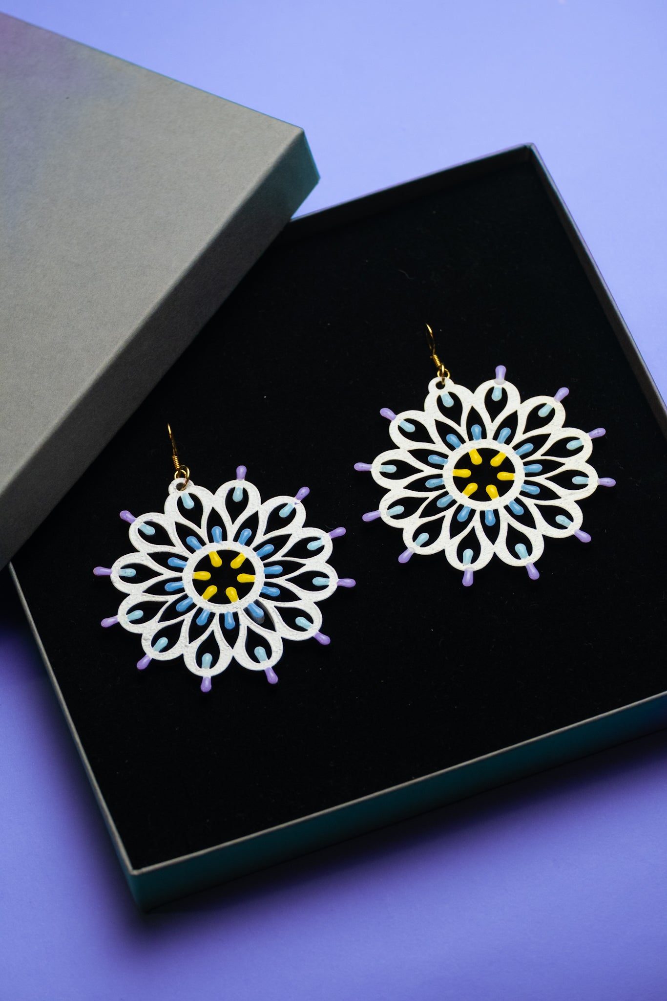 Rosone Otranto Grande: Orecchini in legno a forma di Luminaria Salentina