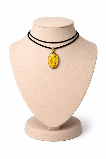 Pasticciotto: Collana Choker con pendente in legno