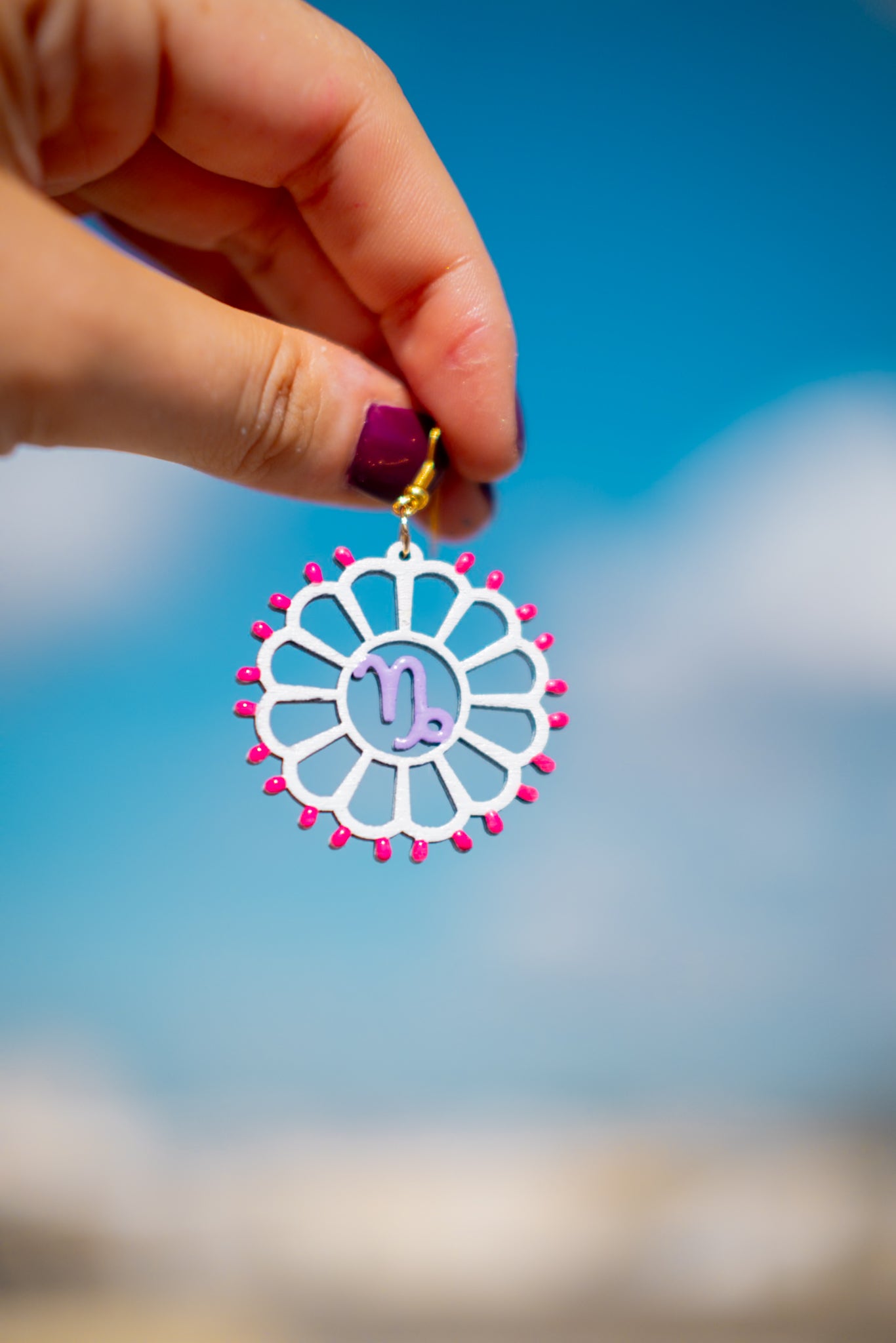 Zodiaco: Orecchini in legno a forma di Luminaria Salentina con segni zodiacali