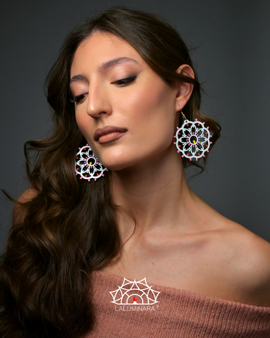 Rosone Giglio grande: Orecchini in legno a forma di Luminaria Salentina