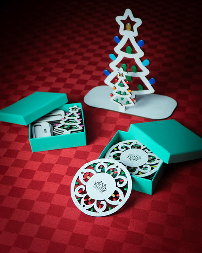 SET COMPLETO: Sottobicchieri + Segnaposto + Portatovaglioli in legno a forma di Luminaria Salentina